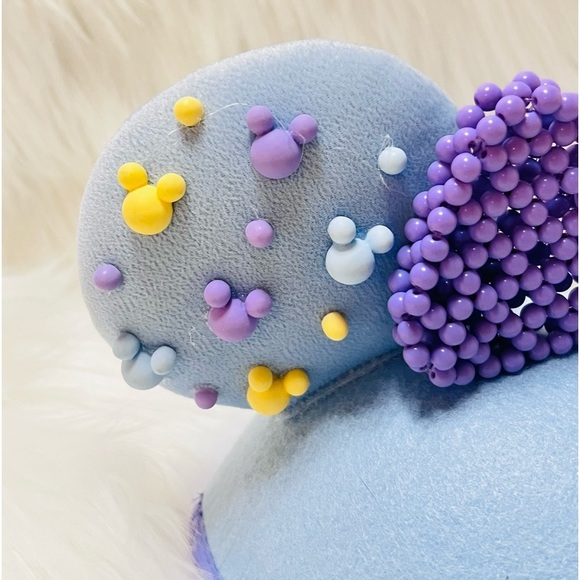 Disney Minnie Mouse Beaded Ear Hat - Picture 2 of 4